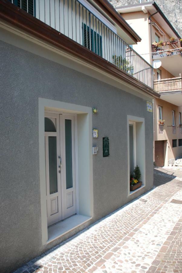 Casa Anita Apartment Limone sul Garda Luaran gambar